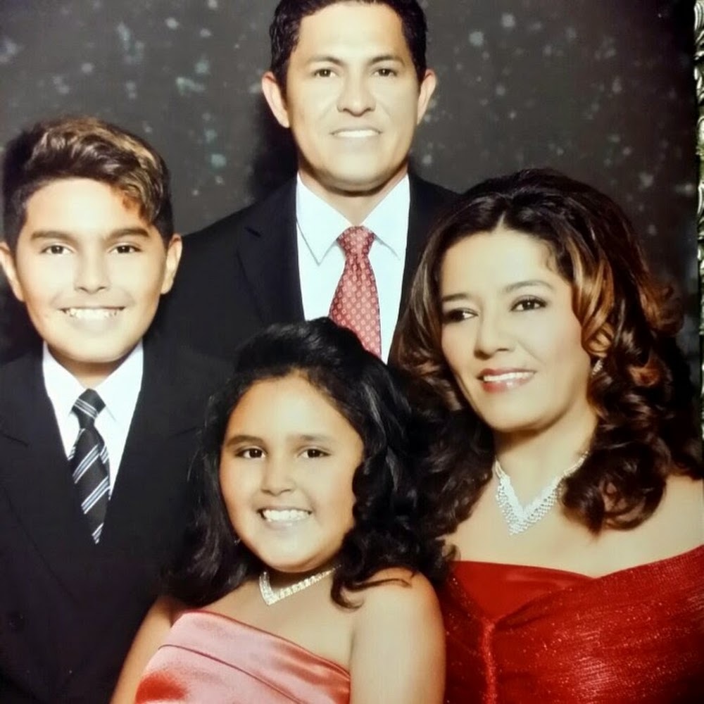 Meet your Posher, Isis